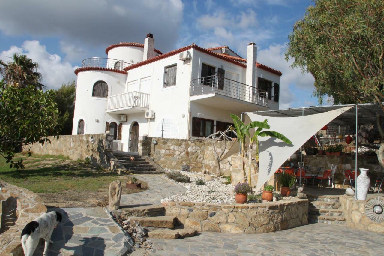 Charly Point Villa Methone Buitenkant foto